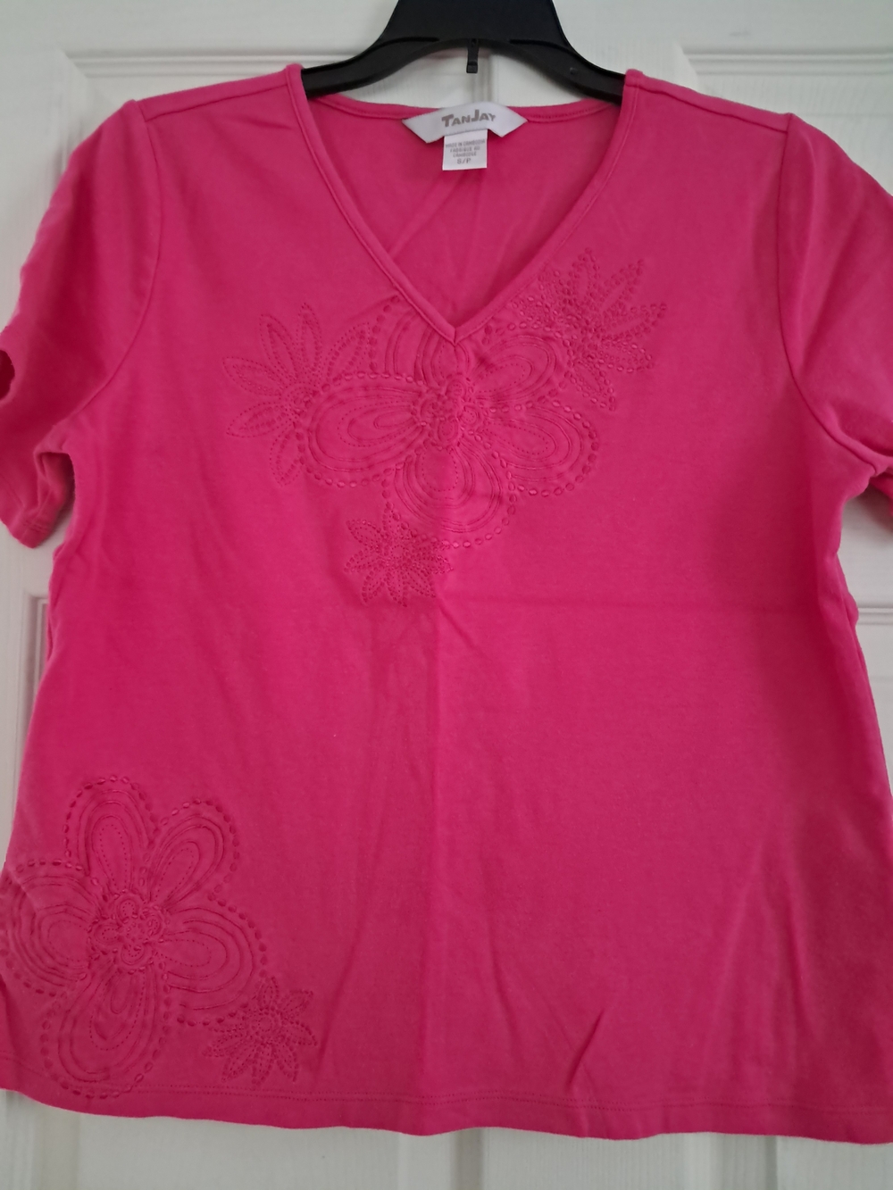 TanJay Bright Pink V-Neck Short Sleeve Top with Floral Cutwork